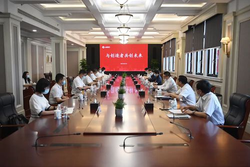 0806-微信-续写两地合作新篇章 ayx爱游戏携手大理州加快绿色能源布局1